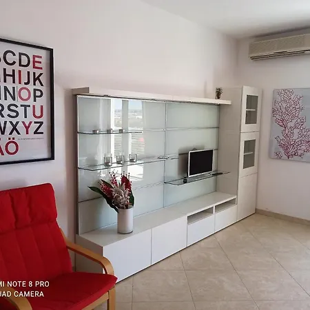 Fara One * Μπάρι